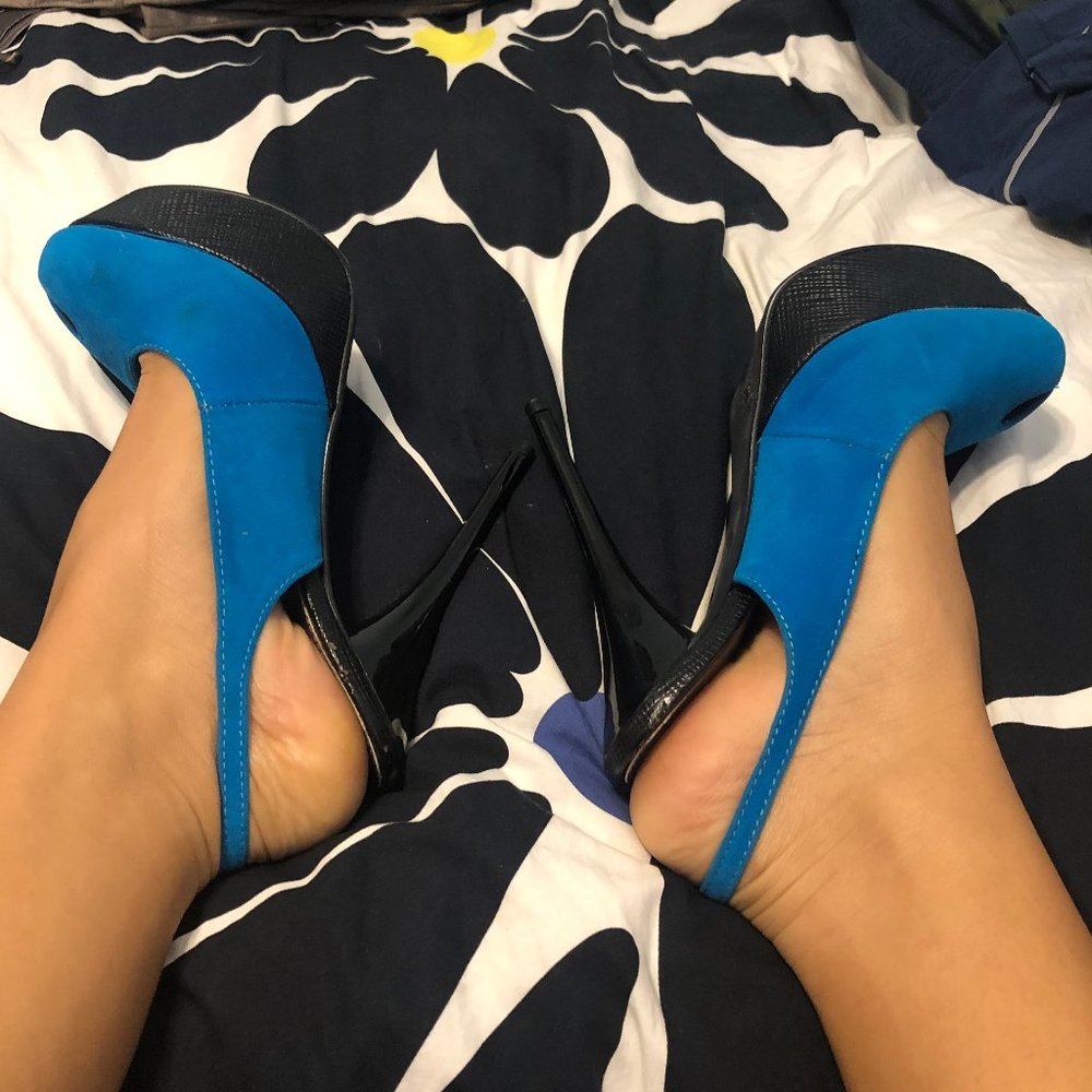 cute blue pumps